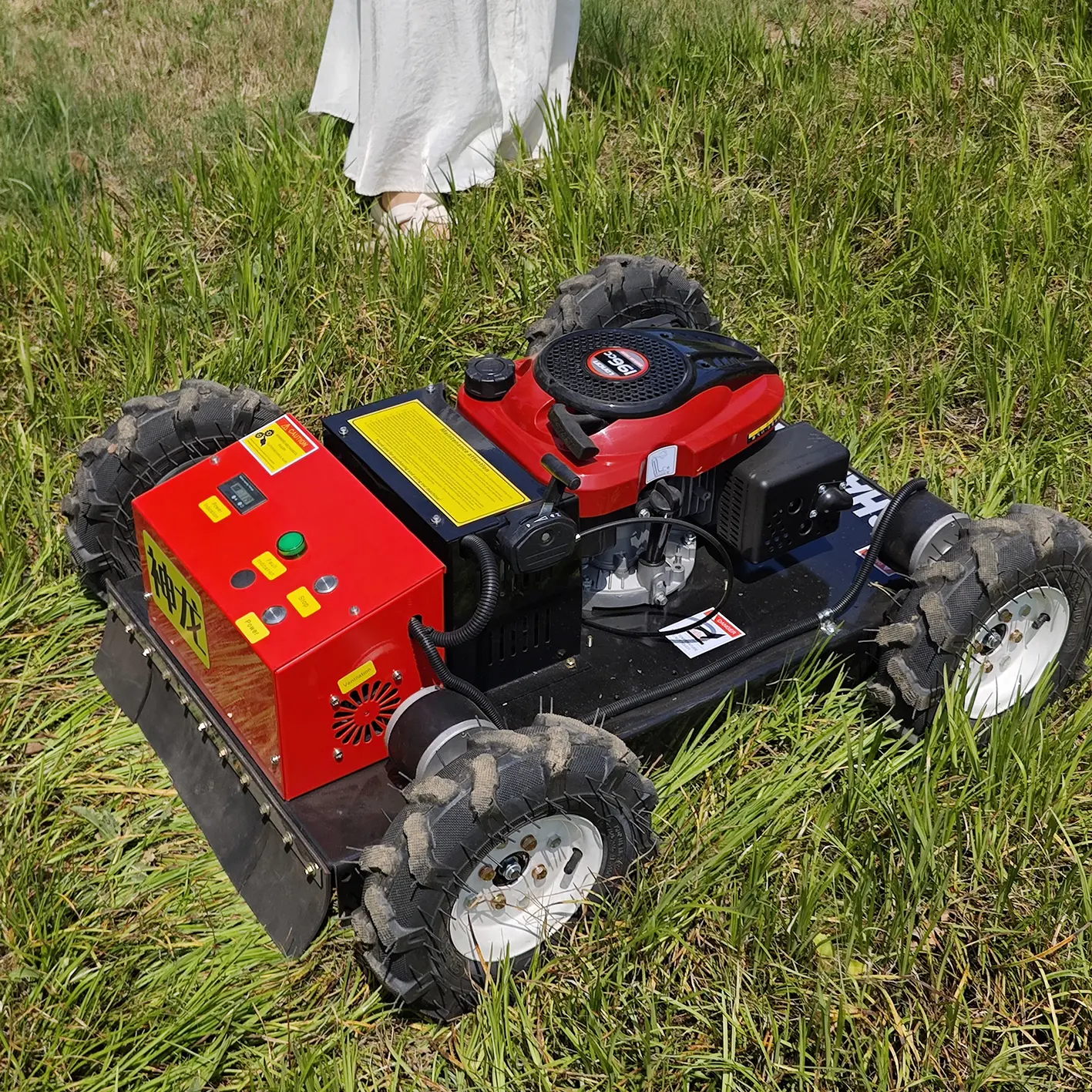 Wheeled Robot Lawn Mower SN-550S