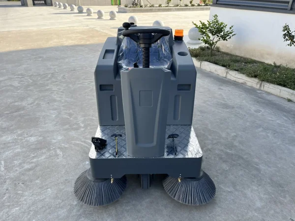 Machine Constantly Sweeping SN-1250ride on sweeping machine - Chinese machinery manufacturers