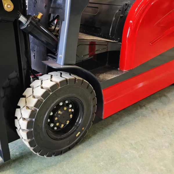 China Shenlong Forklift7